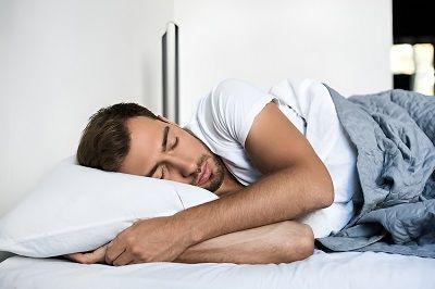 Homme endormi