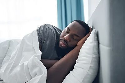 Tête de lit haute ronfler