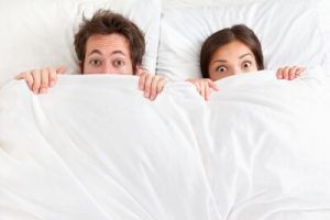 pareja en la cama